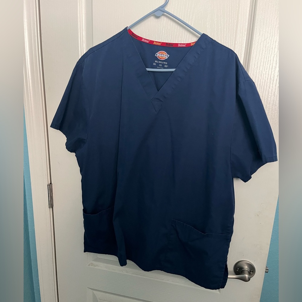 Scrub set - Picture 1 of 4